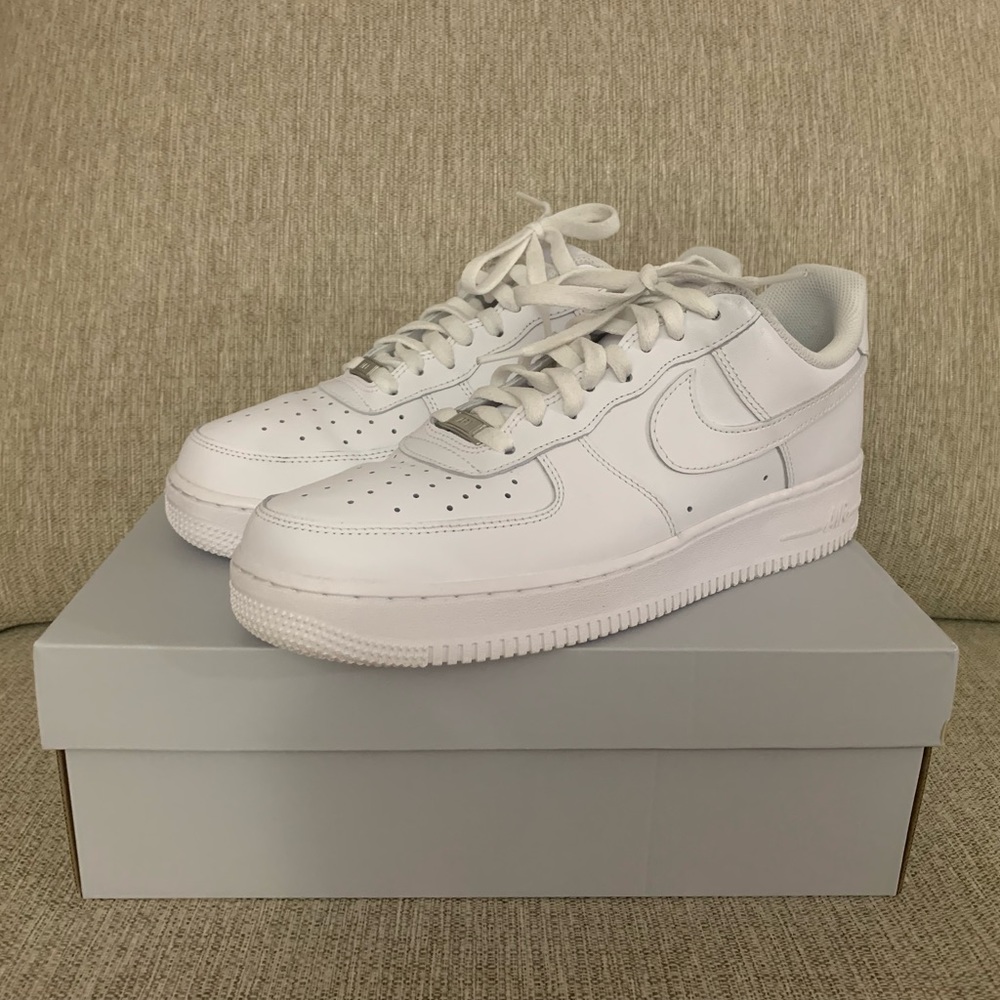 NIKE AIR FORCE 1, MEN, WHITE, SIZE 11.5